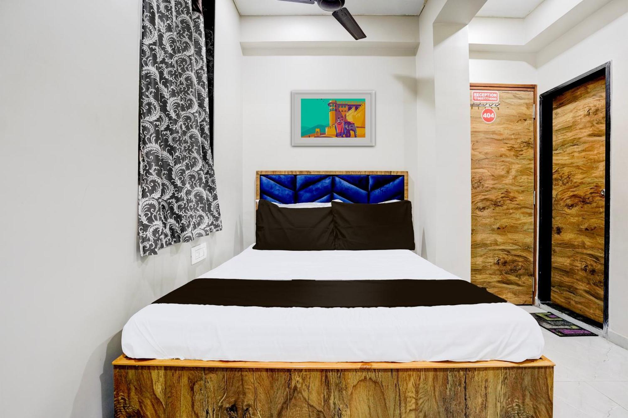 Super Hotel O Divine Fine Dine Lodging And Boarding Kalyān Buitenkant foto